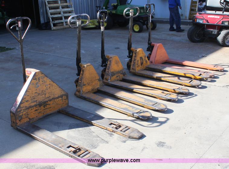 image for item R9902 (5) pallet jacks