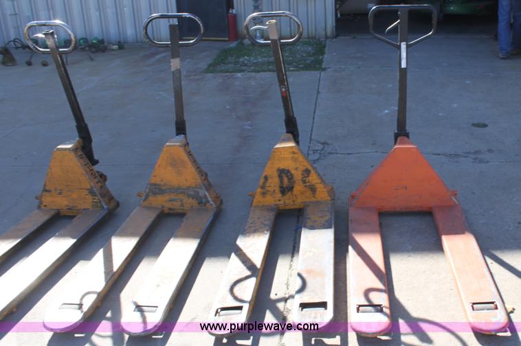 image for item R9902 (5) pallet jacks