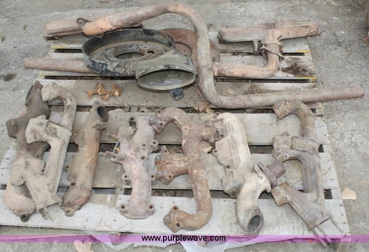 image for item U9596 Used 350 V8 engine parts