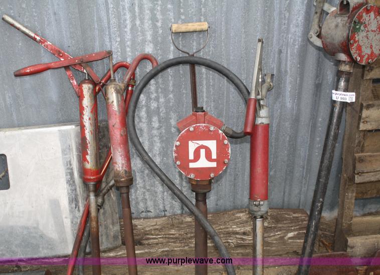 image for item U9599 (5) assorted hand pumps