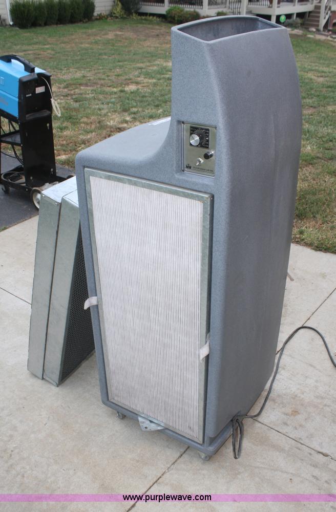 image for item U9658 Duster 2000 CFM Submicron air filtration system