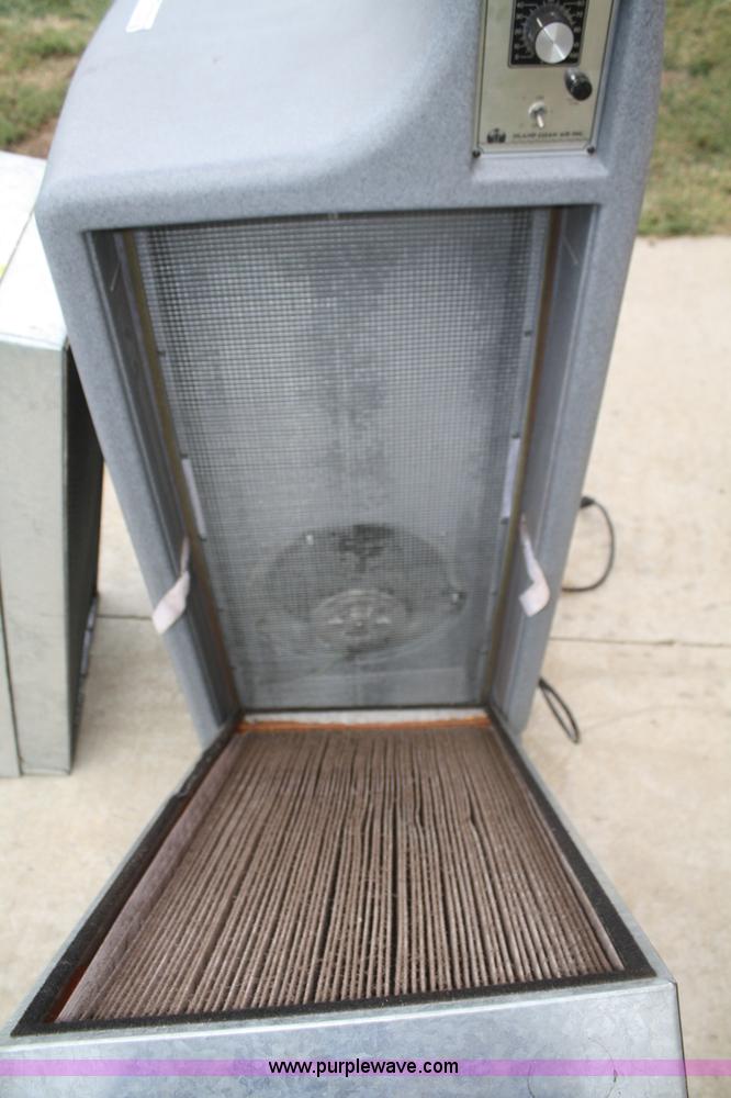 image for item U9658 Duster 2000 CFM Submicron air filtration system