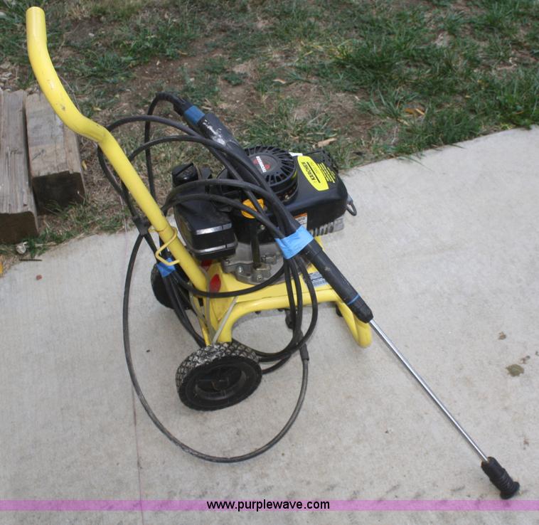 image for item U9662 Karcher 2,000 psi pressure washer