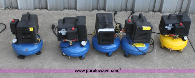 image for item V9318 (5) Cummins mini pancake air compressors