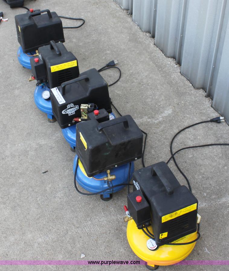 image for item V9318 (5) Cummins mini pancake air compressors