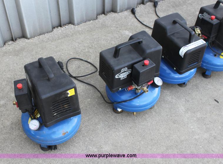 image for item V9318 (5) Cummins mini pancake air compressors