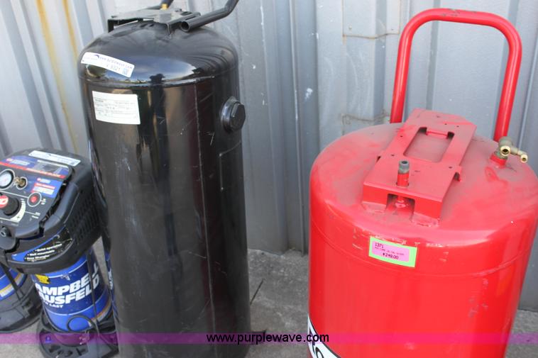 image for item V9321 (2) air tanks
