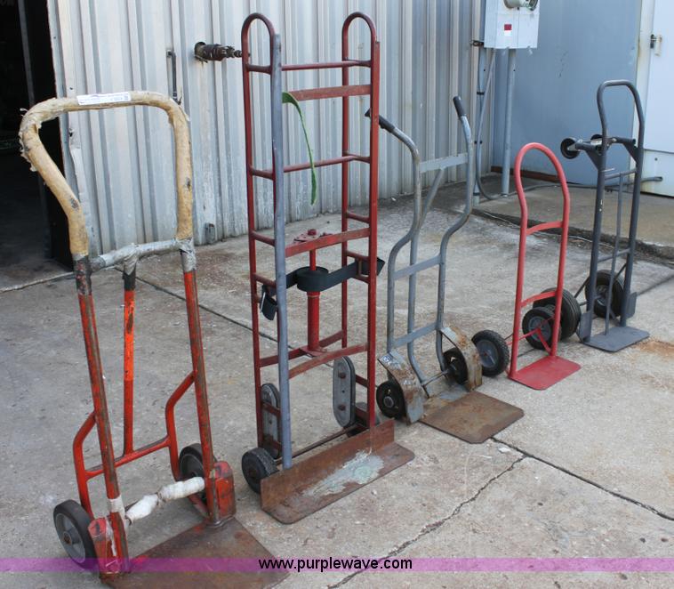 image for item V9324 (5) assorted dollies