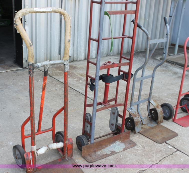 image for item V9324 (5) assorted dollies