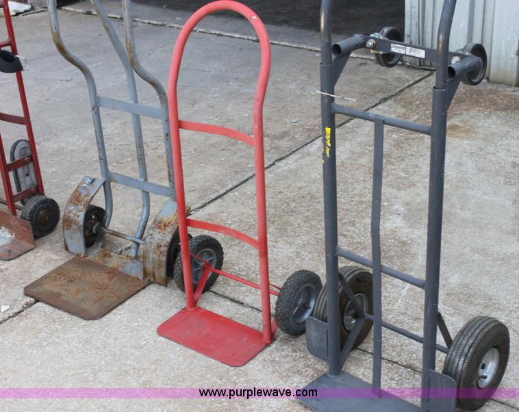 image for item V9324 (5) assorted dollies