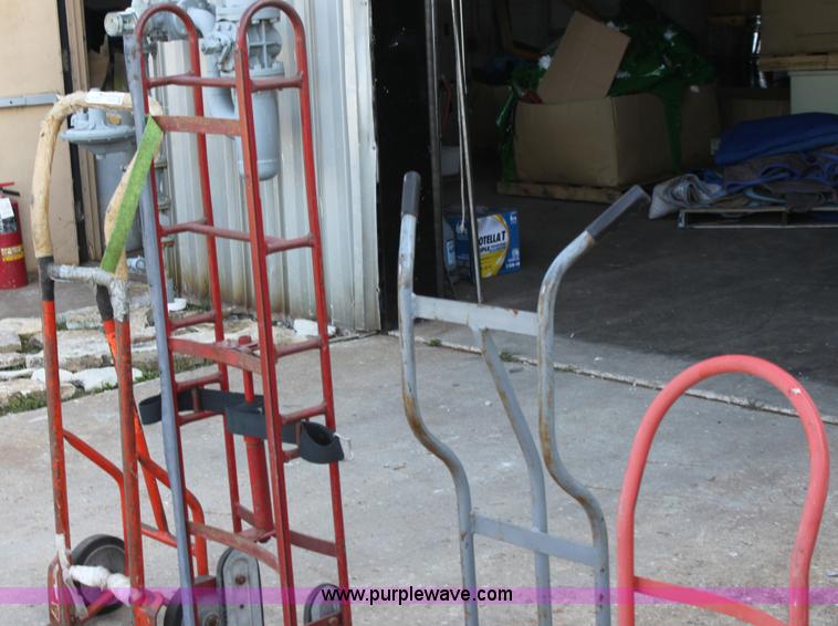 image for item V9324 (5) assorted dollies