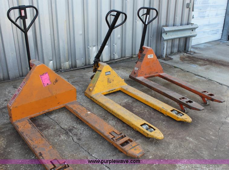 image for item V9328 (3) assorted pallet jacks