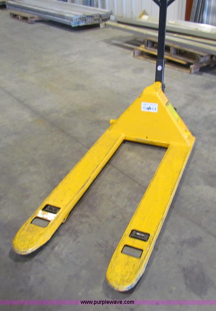 image for item V9378 U-line pallet jack