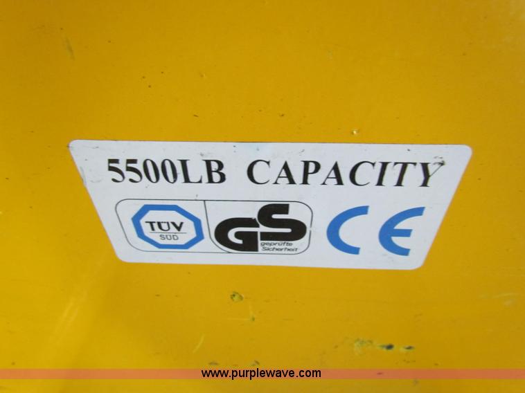 image for item V9378 U-line pallet jack