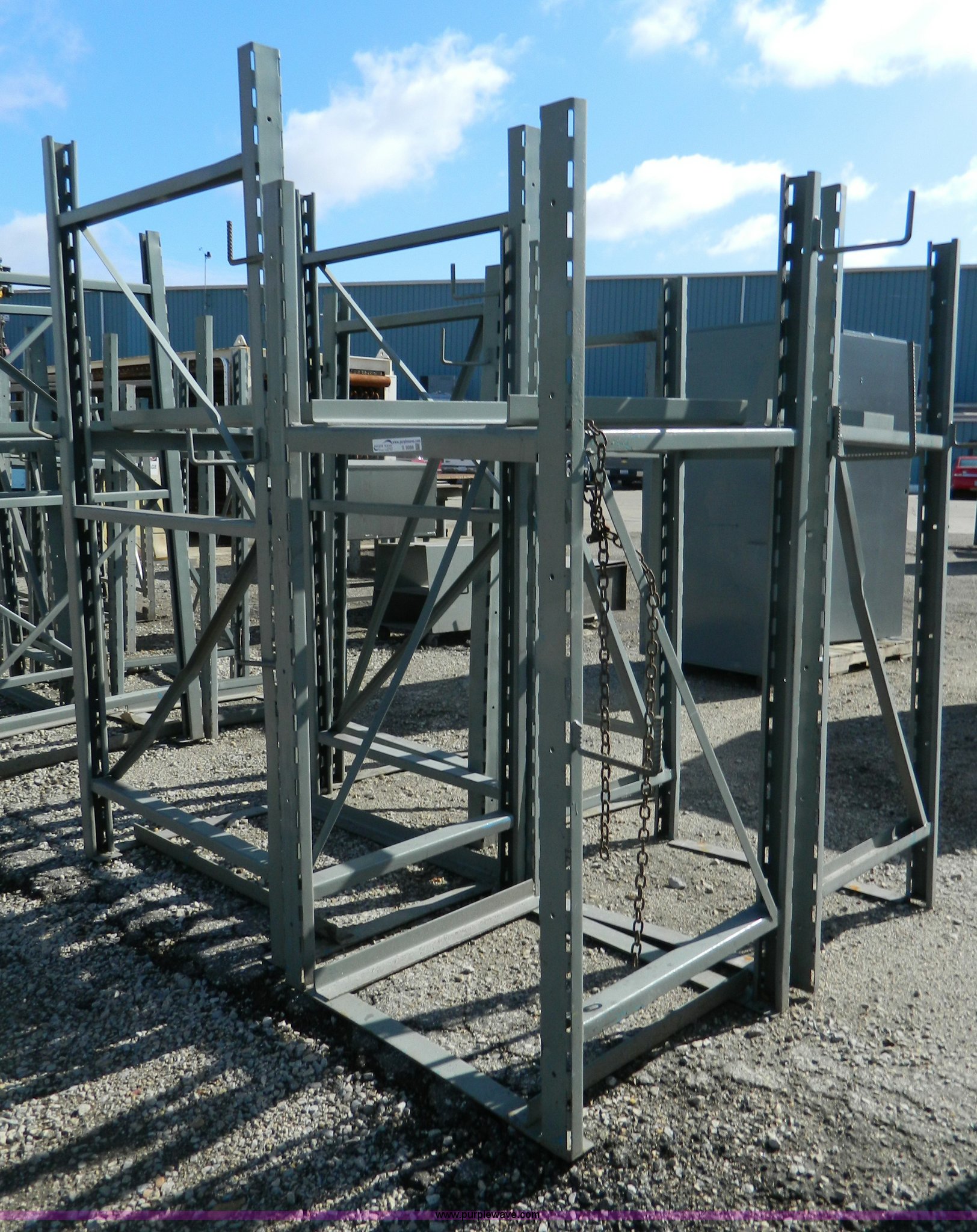 Metal racks in Concordia, KS | Item S9088 sold | Purple Wave