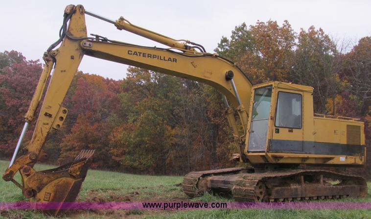 image for item B2927 1985 Caterpillar 225 excavator