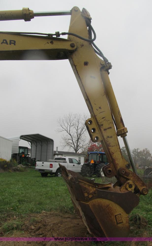 image for item B2927 1985 Caterpillar 225 excavator