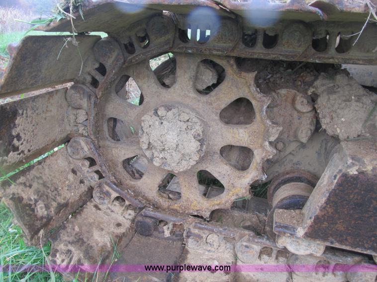image for item B2927 1985 Caterpillar 225 excavator