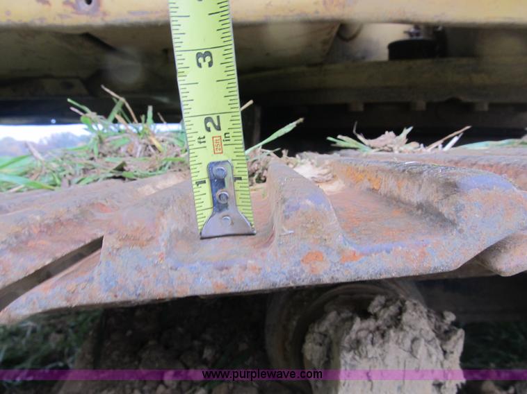 image for item B2927 1985 Caterpillar 225 excavator