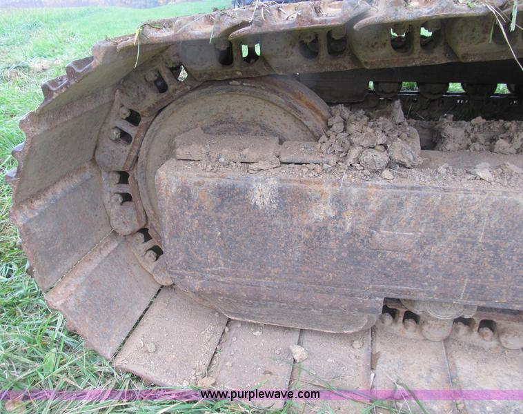 image for item B2927 1985 Caterpillar 225 excavator