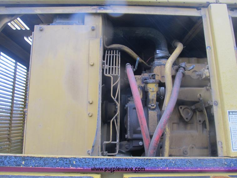 image for item B2927 1985 Caterpillar 225 excavator