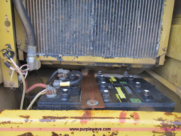 image for item B2927 1985 Caterpillar 225 excavator