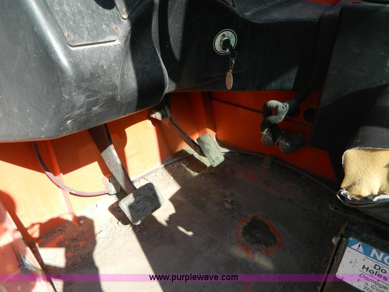 image for item B3935 2003 JLG Gradall G6-42A telehandler