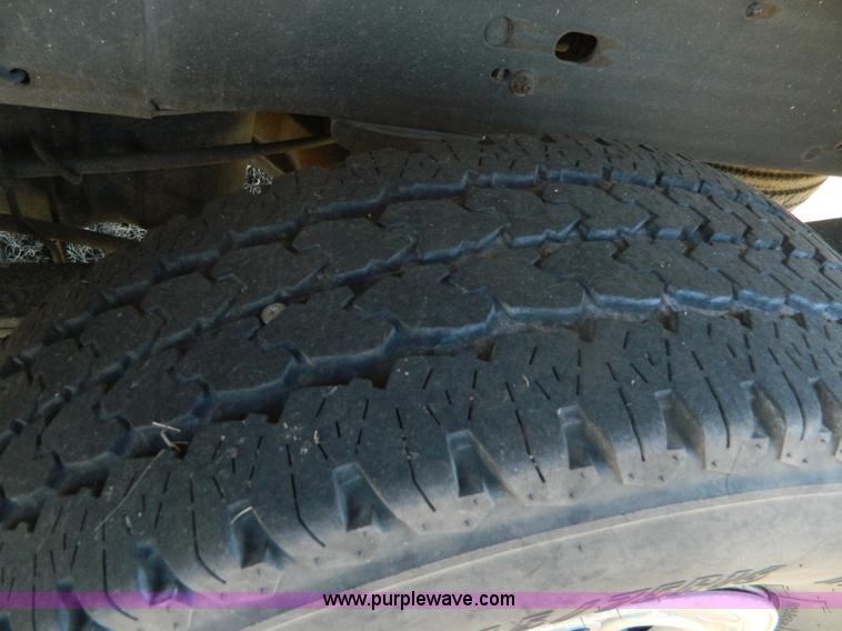 image for item B3943 2006 Chevrolet Silverado C2500HD Extended Cab pickup truck