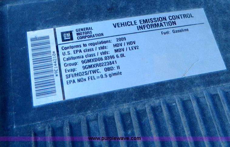 image for item B3944 2009 GMC Sierra K2500HD Extended Cab pickup truck