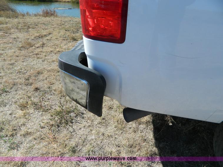 image for item B3945 2009 Chevrolet Silverado K2500HD Crew Cab pickup truck