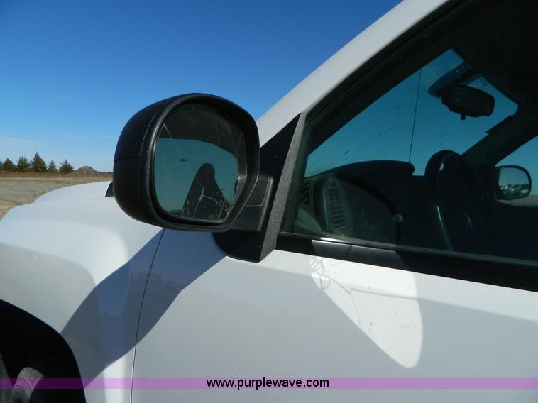 image for item B3945 2009 Chevrolet Silverado K2500HD Crew Cab pickup truck