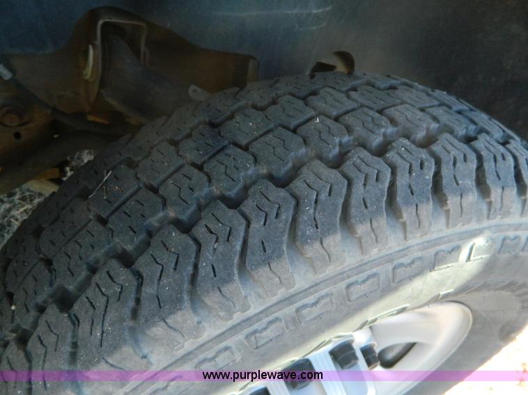 image for item B3945 2009 Chevrolet Silverado K2500HD Crew Cab pickup truck