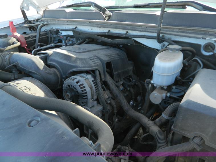 image for item B3945 2009 Chevrolet Silverado K2500HD Crew Cab pickup truck