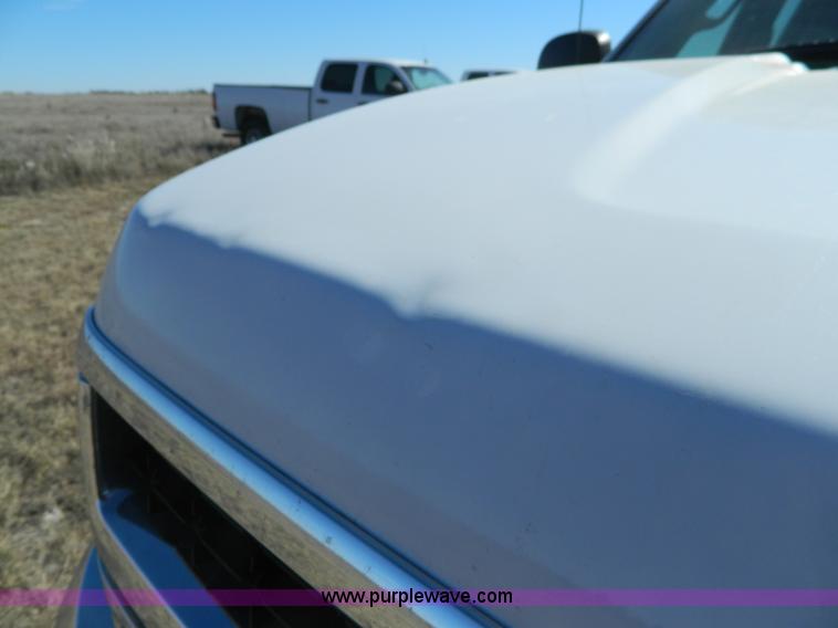 image for item B3945 2009 Chevrolet Silverado K2500HD Crew Cab pickup truck