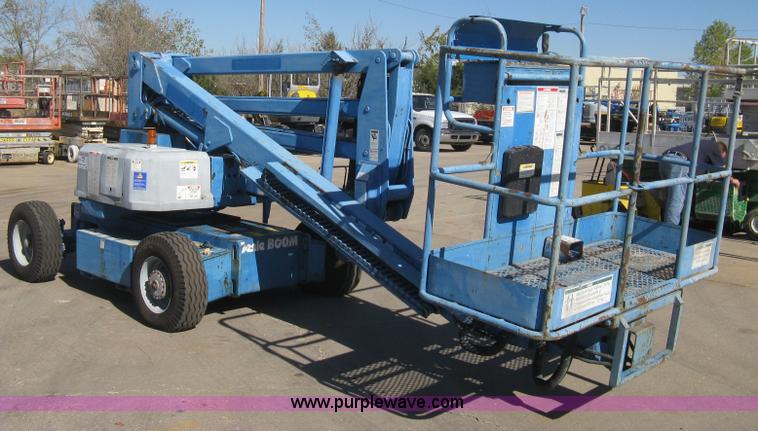 image for item B8268 1993 Genie Z-45/22 knuckle boom lift