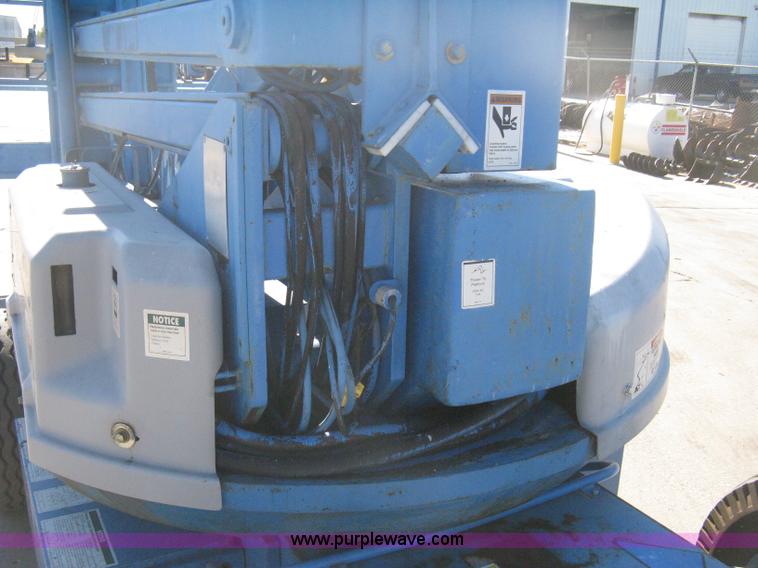 image for item B8268 1993 Genie Z-45/22 knuckle boom lift