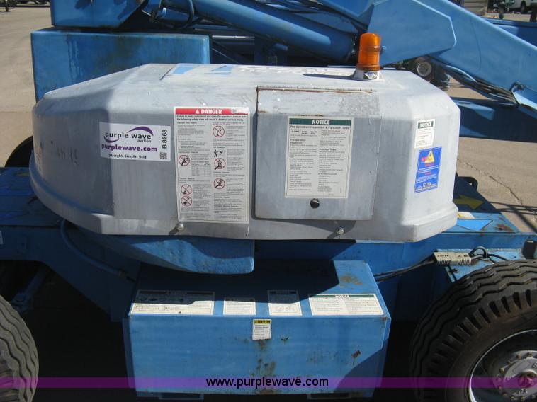 image for item B8268 1993 Genie Z-45/22 knuckle boom lift
