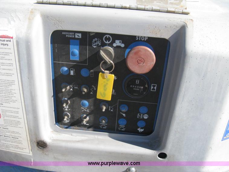 image for item B8268 1993 Genie Z-45/22 knuckle boom lift