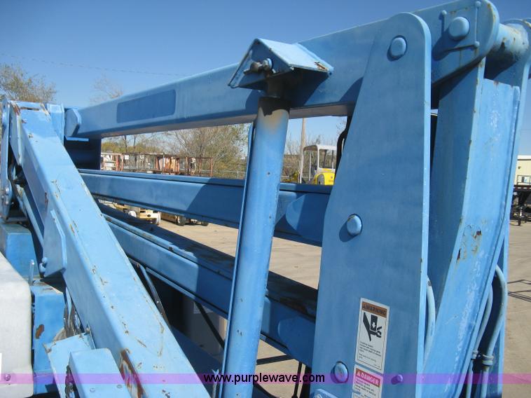 image for item B8268 1993 Genie Z-45/22 knuckle boom lift