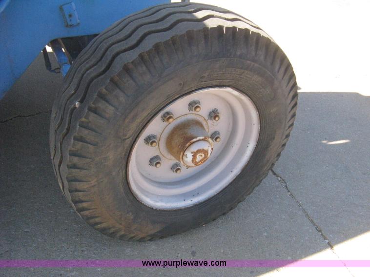 image for item B8268 1993 Genie Z-45/22 knuckle boom lift