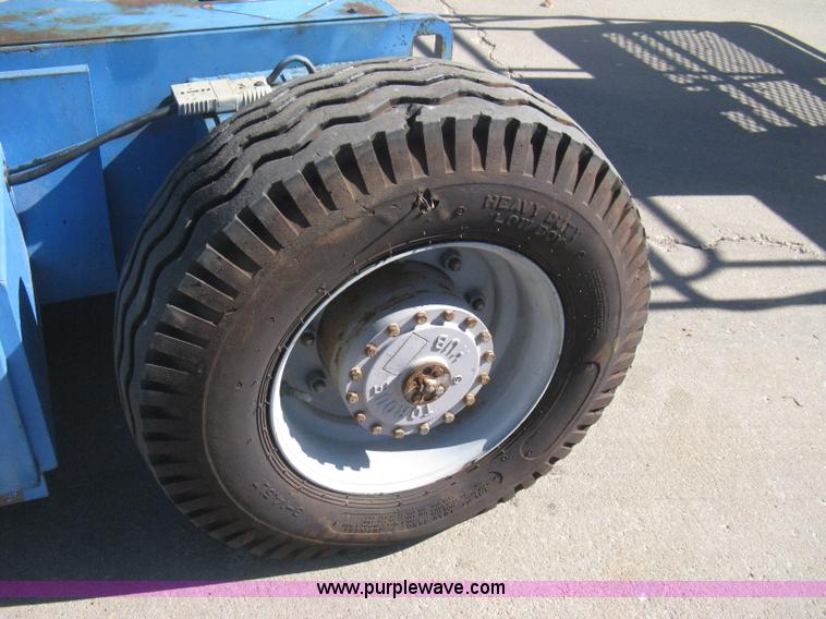 image for item B8268 1993 Genie Z-45/22 knuckle boom lift