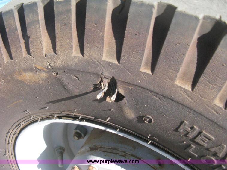 image for item B8268 1993 Genie Z-45/22 knuckle boom lift