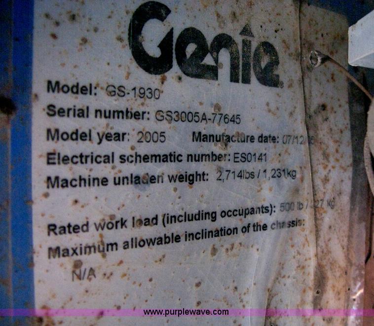 image for item B8269 2005 Genie GS-1930A scissor lift