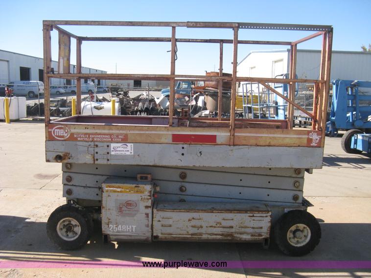 image for item B8270 Mec 2548 HT scissor lift