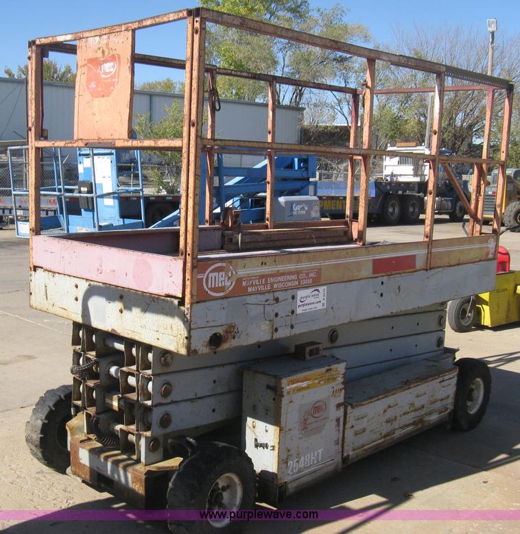 image for item B8270 Mec 2548 HT scissor lift