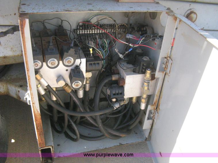 image for item B8270 Mec 2548 HT scissor lift