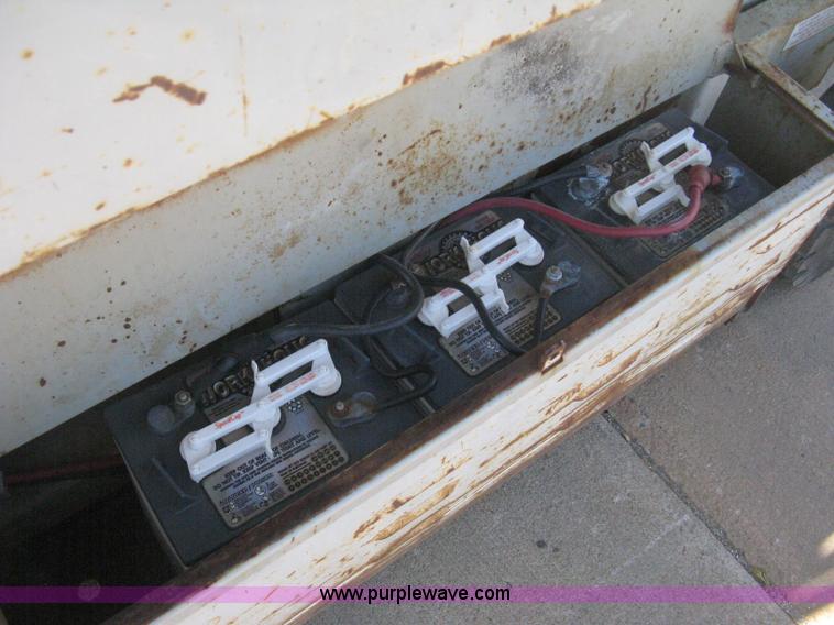 image for item B8270 Mec 2548 HT scissor lift