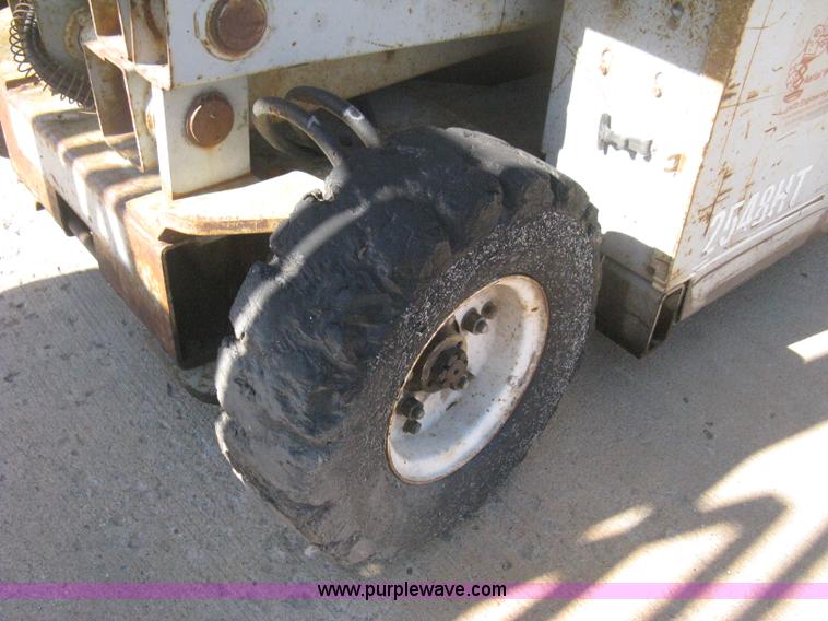 image for item B8270 Mec 2548 HT scissor lift