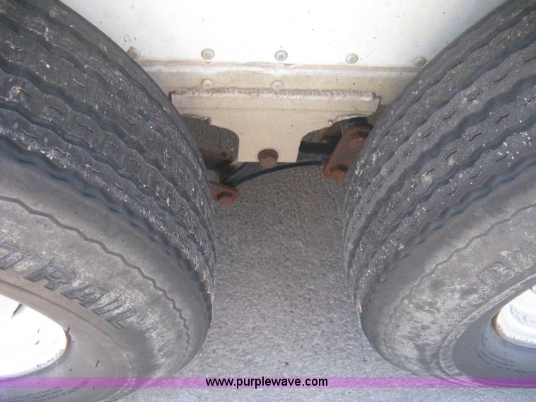 image for item B8273 1981 Fruehauf tandem axle cargo trailer