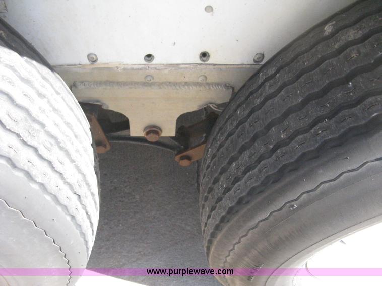 image for item B8273 1981 Fruehauf tandem axle cargo trailer